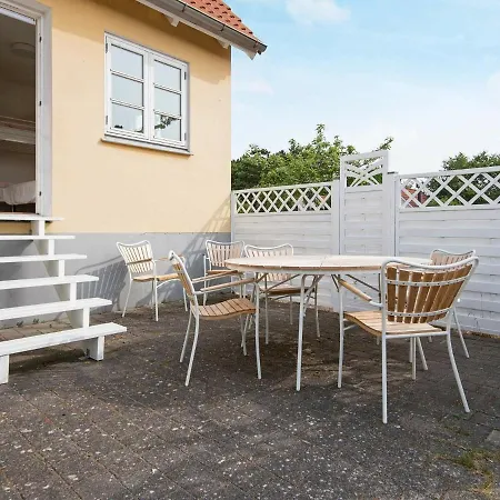 Relaxing Holiday In With Terrace Сasa de vacaciones *