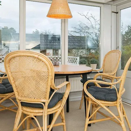Relaxing Holiday In With Terrace Сasa de vacaciones *